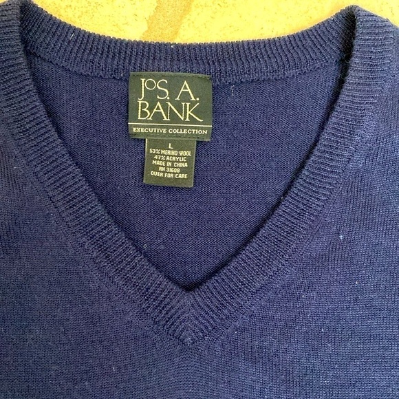 Jos A Bank Sweater Mens Merino Wool Blend V-neck Pullover Navy Classic Grandpa L - Picture 3 of 9